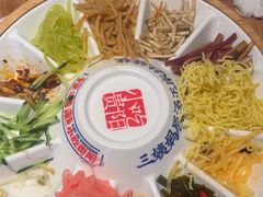 -怪噜范·老贵阳街头名小吃(汇金星力城店)