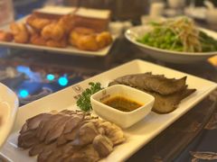 -白鹿苑蒙餐(鄂温克宾馆店)