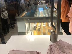 -喜茶(杭州滨江宝龙店)