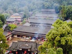 -峨眉山报国寺