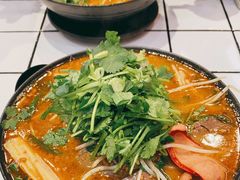 -肥汁米蘭香港米线(长宁来福士店)