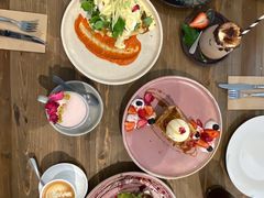 -FLOVIE FLORIST CAFE