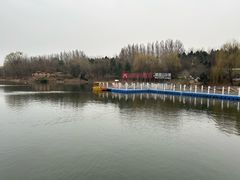 -王府井奥莱棋盘山小镇