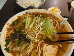 -大头虾越式风味餐厅(光明广场店)