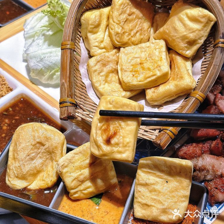 本地人推荐✨常年热门❤️‍🔥霸榜的大理烧烤‼️

听