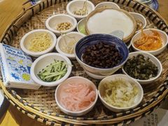 -包整·丝娃娃(一览甲秀楼风景店)