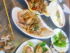 -覃记海鲜美食餐厅