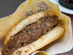 牛肉烧饼普通版-穆得·老周家牛肉烧饼(普利街店)
