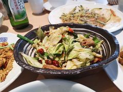 -关东小磨东北菜(上海长风大悦城店)