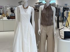 -URBAN REVIVO(七宝领展广场店)