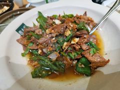 -费大厨辣椒炒肉(万家丽一店)