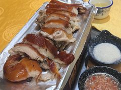 -东方之猪四更烤乳猪(金垦总店)