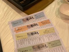 -鲜入围煮花胶鸡海鲜火锅