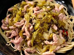 潮州酸菜炒肉丝拌面-老地方面馆(思南路店)