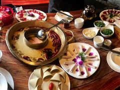 -小龙翻大江文化火锅(宽窄店)
