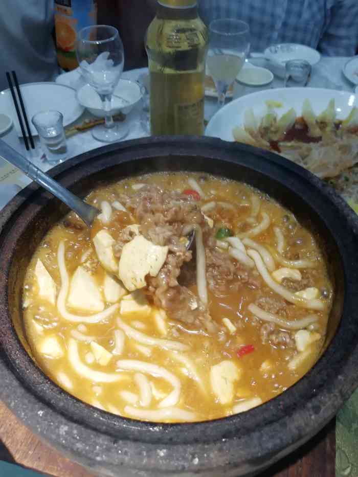 阿勇美食(东明路总店)-"说是传统豫菜 朋友说很好吃 在建业小镇吃.