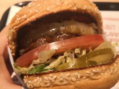 -The Habit Burger Grill 哈比特汉堡(复兴soho店)