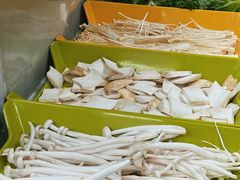 -荣吉招牌自助骨头锅(顾乡店)
