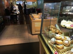 面包甜点陈列柜-味多美蛋糕(双安店)