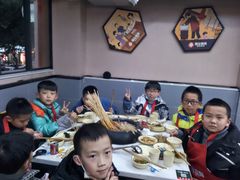 大堂-俭让佬妈现卤串串(温江总店)