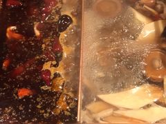 -老牌坊云南鱼豆花火锅(嵩山店)