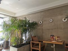 -HIGH FIVE哈福手工汉堡(桂林路店)