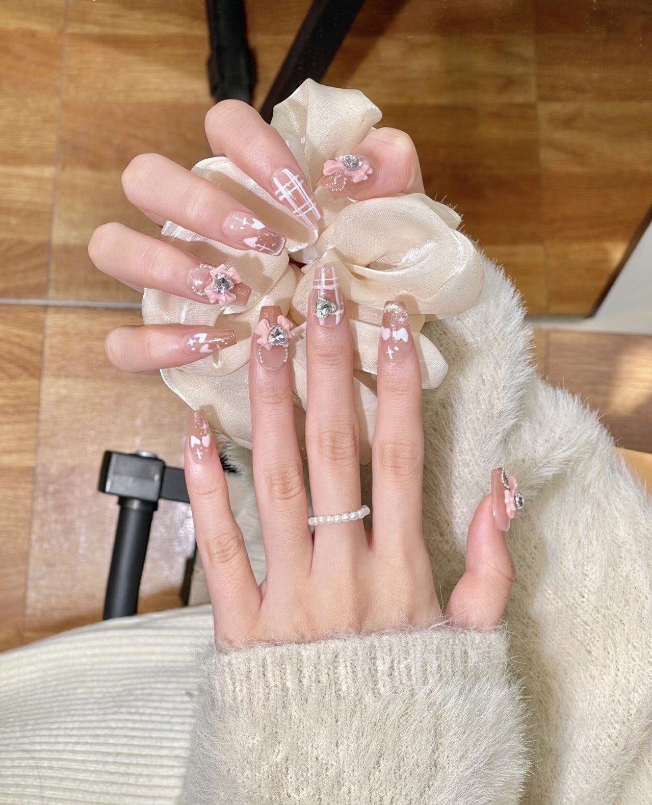 巨甜美嫩粉蝴蝶结美甲