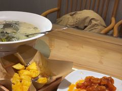 -严记小天府酸菜鱼(西四路店)