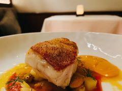 黄油烤海鲈鱼-Le Comptoir de Pierre Gagnaire