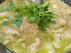 -灶知轩湘西石锅鱼(万佳广场店)