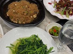-海盗船. 龙虾烧烤. 酒馆