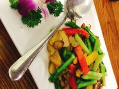 鲜芦笋炒牛肝菌-垚慈居素食(华发新城店)