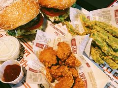 -The Habit Burger Grill 哈比特汉堡(复兴soho店)