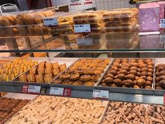 -读酥世家(松江新城地铁站店)