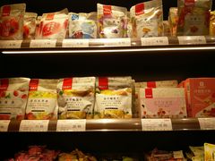 -良品铺子(五角场万达店)
