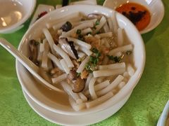 传统靓瀨粉-盛港湾海鲜食府(黄沙店)