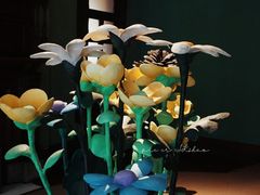 -Nathalie Djurberg与Hans Berg“牛皮纸包裹的月亮”-Prada荣宅当季展览
