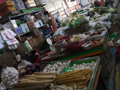 -锦绣大地生鲜食品厅(巨山路店)