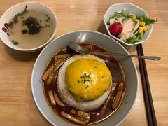 芝士牛肉汉堡咖喱饭-红小满休闲餐厅(十全街店)