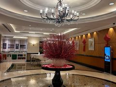 -深圳富苑皇冠假日套房酒店