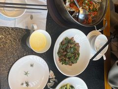 -鱼鲜饭香·招牌汽锅剁椒鱼头王