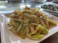 -领鲜土菜馆