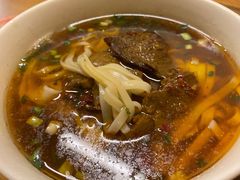 -矮子粉店1985·长沙米粉(湘春路店)