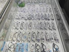 -阿波罗眼镜·蔡司授权店(孙厝店)