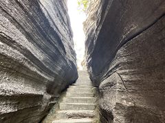 -梭布垭石林景区