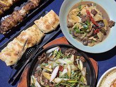 -伊带伊路新疆美食府(呼家楼店)