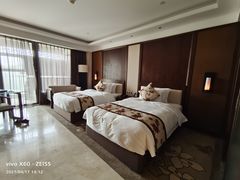 -龙佳生态温泉山庄