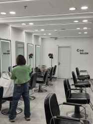 -Coo Hair salon