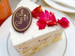 玫瑰荔枝戚风芝士-PETIT PARIS 小巴黎(花园道店)