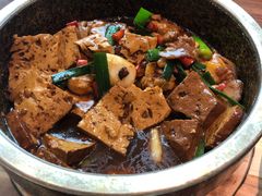 -有红鸡毛店·川菜(建设路店)